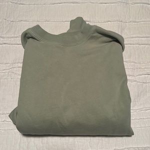 oversized crew neck sweatshirt